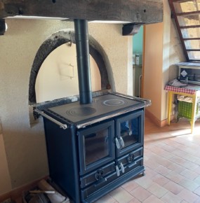 cuisinière à bois et poêle 12 kW à Val d'Erdre Auxence