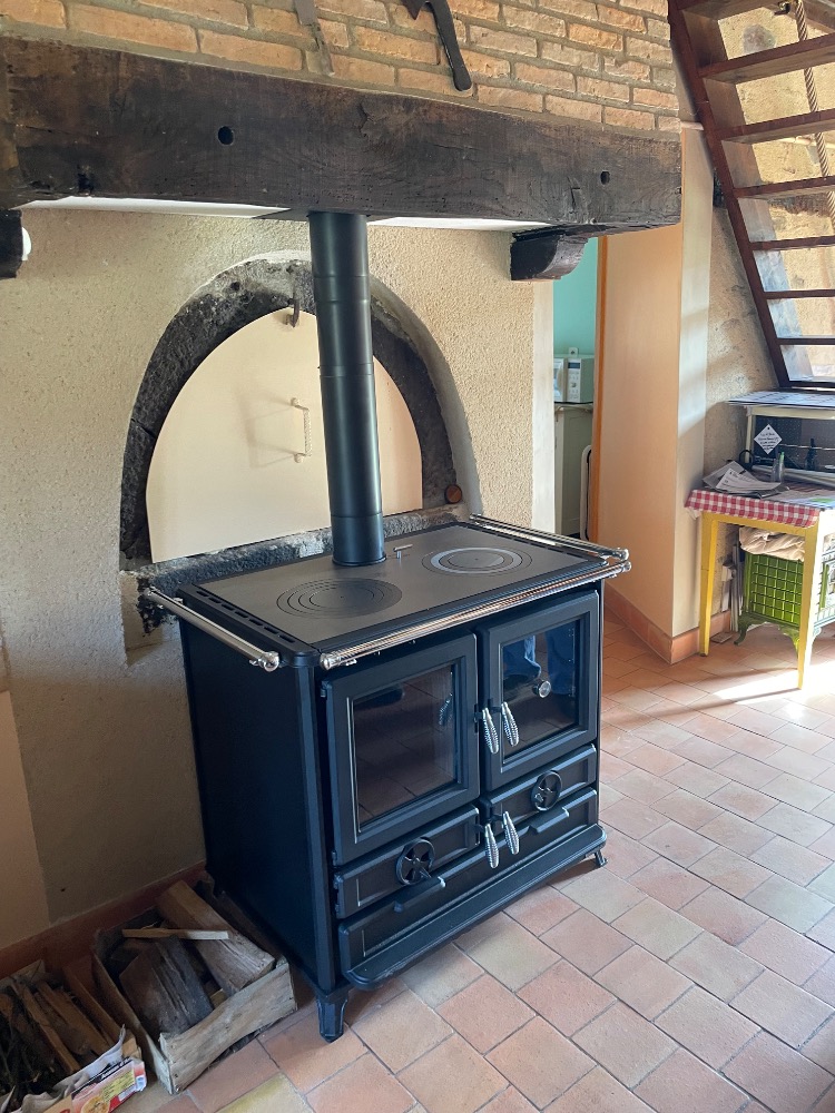 cuisinière à bois et poêle 12 kW à Val d'Erdre Auxence